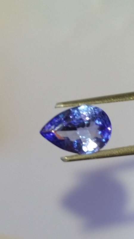0.910 cts ULTRA BRILLIANT PEAR CUT VIOLET BLUE TANZANITE