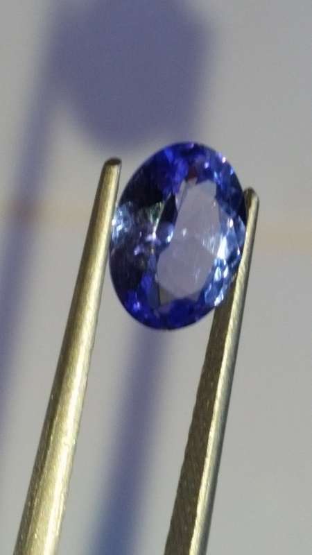 1.060 cts  BRILLIANTOVAL CUT VIOLET PURPLE  BLUE TANZANITE