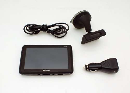 TOMTOM GO LIVE GPS MODEL 4CR5.002.02 (4CR52)