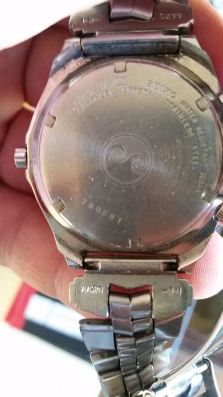 SEIKO MENS WATCH - STAINLESS STEEL - MODEL 5M23-6000 - NEAR MINT CONDITION