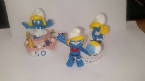 SMURFS - LOT 5 - SMURFETTE - ORIGINAL AND IN MINT CONDITION