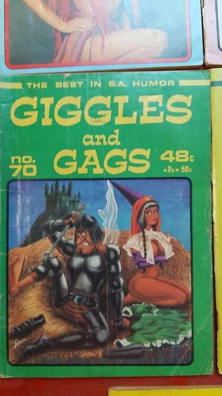 SET OF 5 COLLECTABLE GIGGLES AND GAGS BOOKS FROM THE 1980'S BY LENCEL