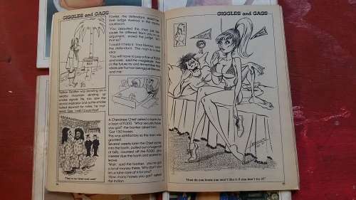 SET OF 5 COLLECTABLE GIGGLES AND GAGS BOOKS FROM THE 1980'S BY LENCEL
