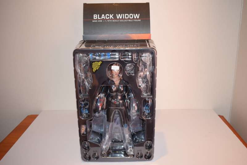 Hot Toys Black Widow