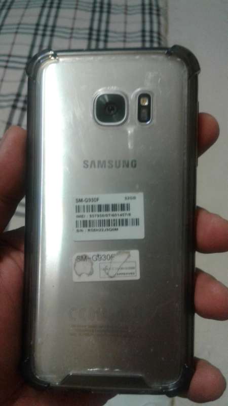 S7 32 gig + Gearfit + Wireless Charger