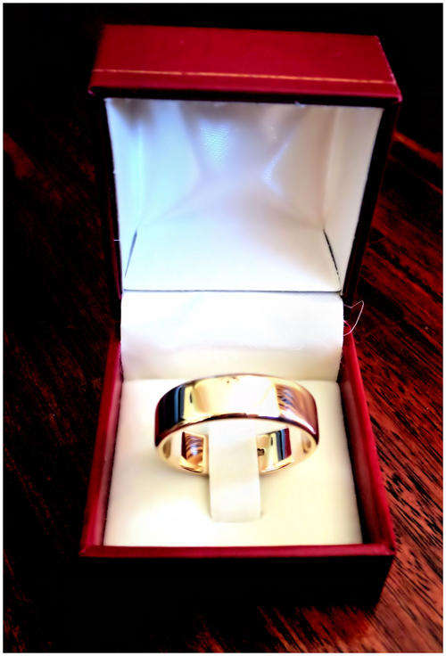 Gents wedding band