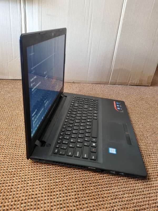 Lenovo ideapad 300-15ISK