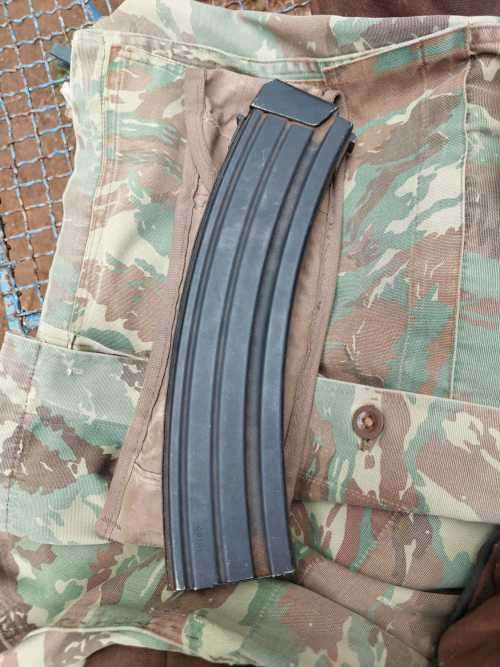 R4 50 Round Magazine with Patt 80 pouch