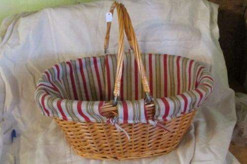 Patterned Lined Cane Basket (2)
