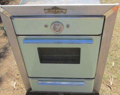 A fantasticvintage unilever/fuchsware eye level oven and hob