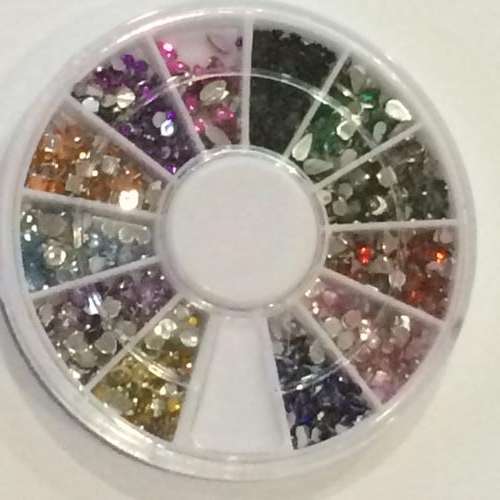 FOR CUTE GLAMOUROUS NAILS - NAIL ART 600 GEMS