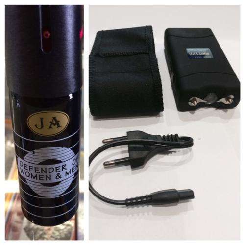 SELF DEFENSE KIT - STUNT GUN AND PEPPER SPRAY