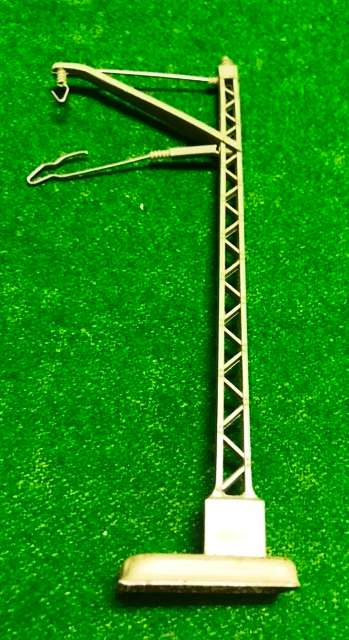 MARKLIN CATENARY 74120 MAST'S R40.00 EACH