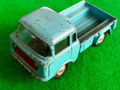 CORGI 409 JEEP FC 150.