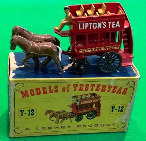 MATCHBOX MOYY. Y12. HORSE BUS.