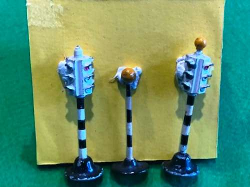 DINKY ROBOTS