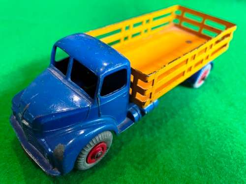 DINKY417 LEYLAND COMET LORRY.