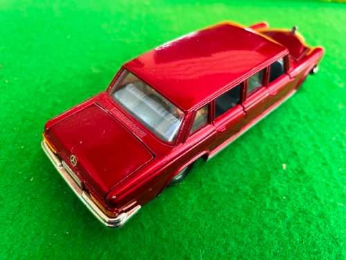 DINKY 128 MERCEDES BENZ 600.