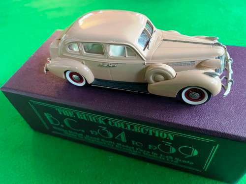 BROOKLIN MODEL B.C.004.1938 BUIK TM SPECIAL 4 DOOR TOURING SEDAN CARROT BEIGE.LIKE DINKY.