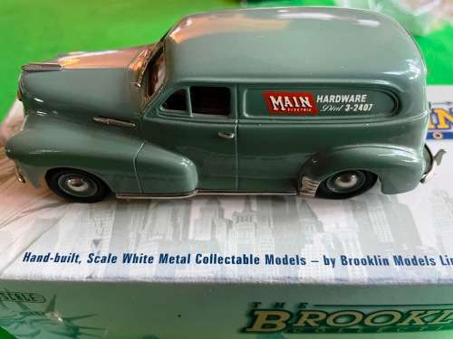 BROOKLIN MODEL BRK.136.1947 CHEVROLET TM STYLE MASTER SEDAN DELIVERY.CHAVEL GREEN.LIKE DINKY.