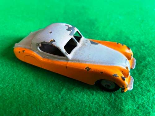 DINKY 157 JAGUAR FOR RESTORATION OR LEAVE AS IS.