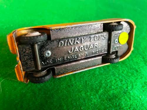 DINKY 157 JAGUAR FOR RESTORATION OR LEAVE AS IS.