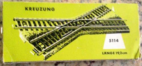 MARKLIN 5114 CROSSING BOXED. UNUSED.