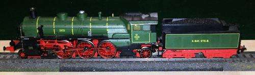 MARKLIN HO STEAM LOCO. DIGITAL. HORN ,BELL SOUND AND SMOKE..SEE PIC'S. HARDLY USED
