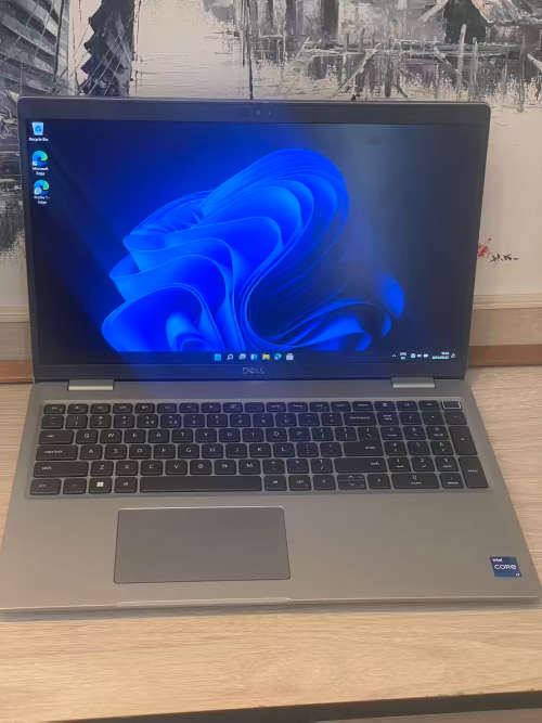 Dell Latitude 5530 i7 12th Gen 15.6`