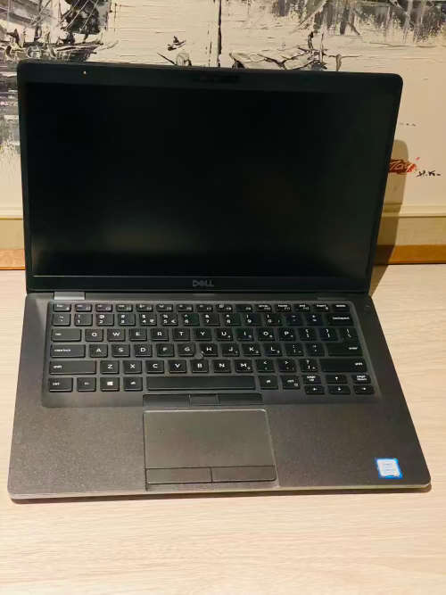Dell Latitude 5400 14-inch Core i5 @ 8GEN 8GB RAM 256GB SSD 4GLTE