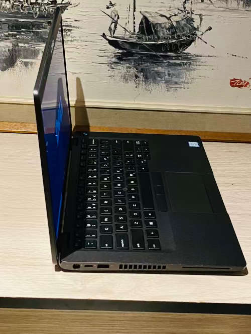 Dell Latitude 5400 14-inch Core i5 @ 8GEN 8GB RAM 256GB SSD 4GLTE