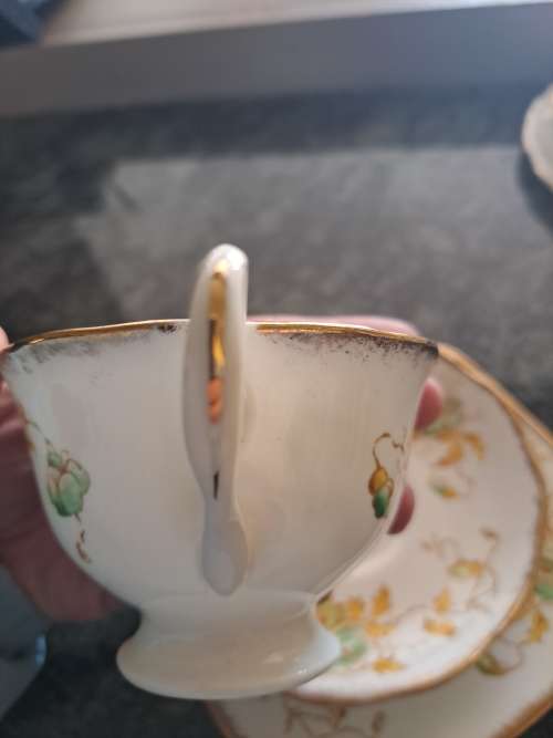Royal Albert Trio 1212 unnamed