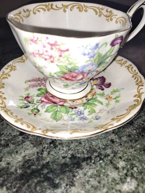 Royal Albert Nosegay Duo