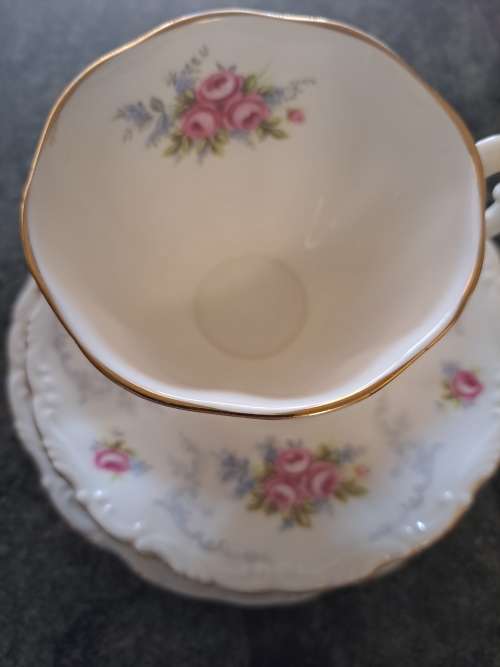 Royal Albert Tranquility Trio