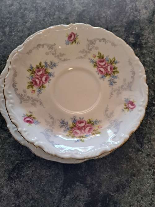 Royal Albert Tranquility Trio