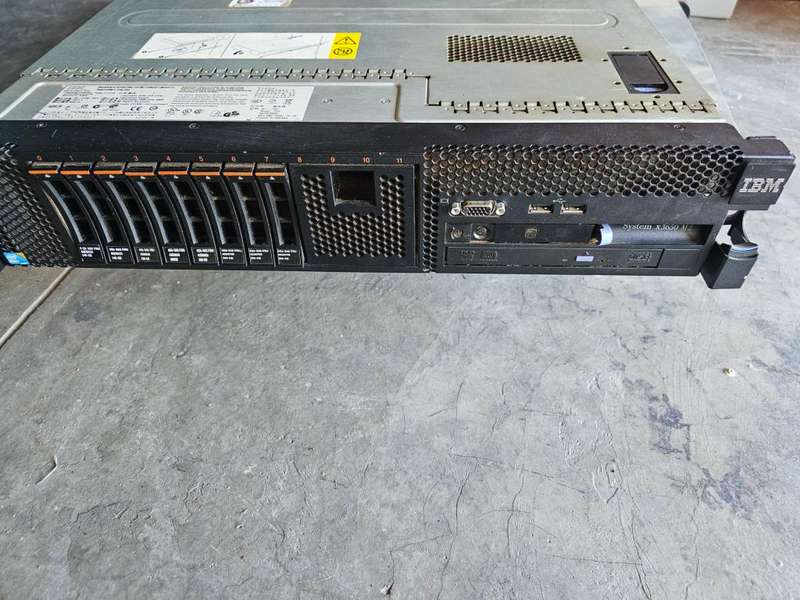 IBM X3650 M2 Server