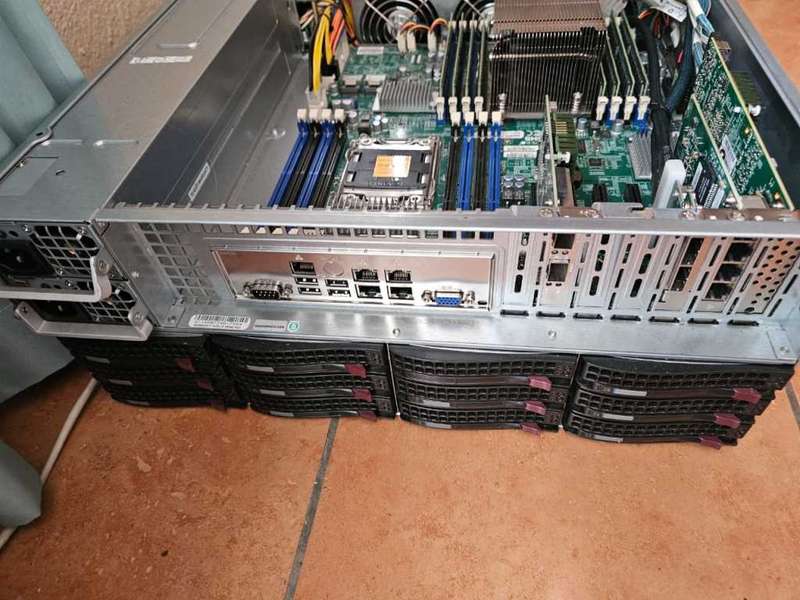 Supermicro Server