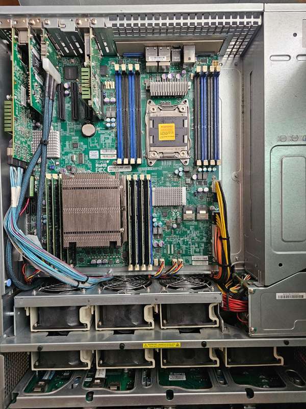 Supermicro Server