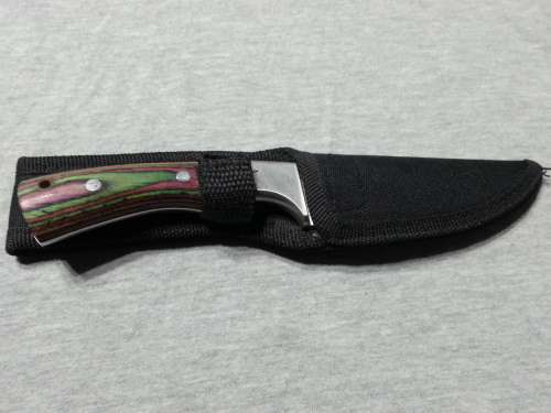 Fixed Blade Hunting/Tactical knife with laminate handle & Sheath