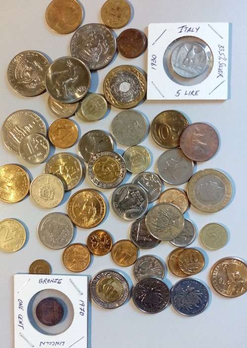 **LOT OF WORLDWIDE WEST TO EAST SILVER AND OTHER COINS**