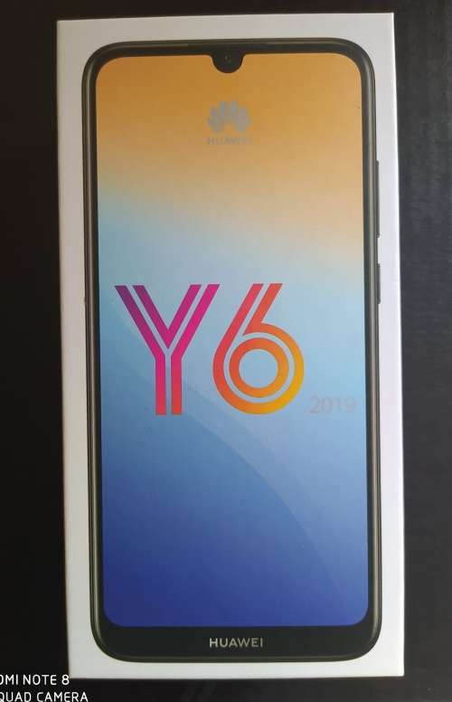 DEMO MODEL DUAL-SIM HAUWEI Y6 (2019) MODEL SMARTPHONE WITH TEMPERED GLASS SCREEN PROTECTOR and COVER