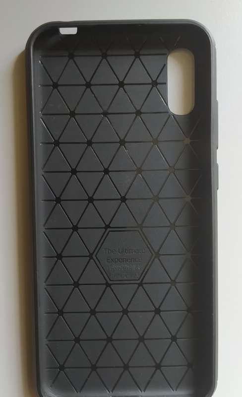 DEMO MODEL DUAL-SIM HAUWEI Y6 (2019) MODEL SMARTPHONE WITH TEMPERED GLASS SCREEN PROTECTOR and COVER