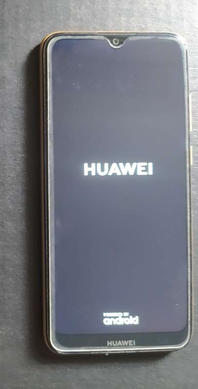 DEMO MODEL DUAL-SIM HAUWEI Y6 (2019) MODEL SMARTPHONE WITH TEMPERED GLASS SCREEN PROTECTOR and COVER