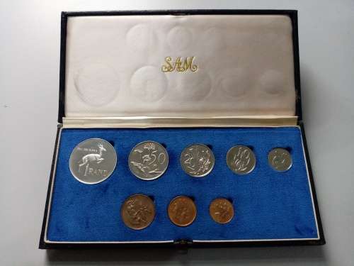 1977 R.S.A SHORT PROOF SET IN BOX WITH SILVER R1 (92.5% SILVER)
