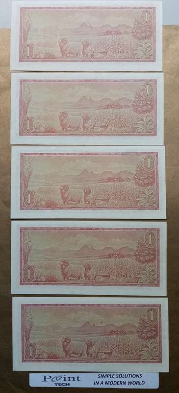 5 X TW DE JONGH R1 BANKNOTES WITH SERIAL NUMBERS IN SEQUENCE (UNC)