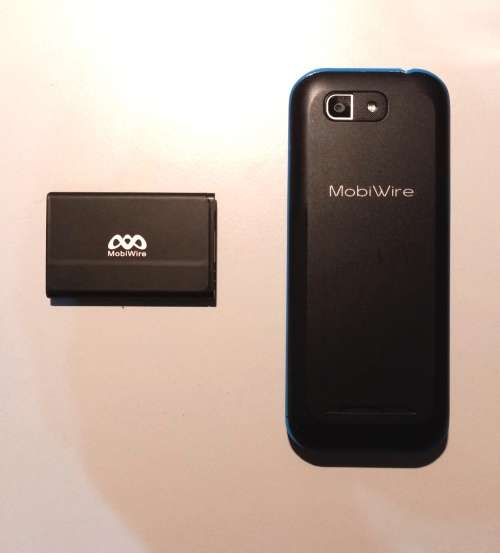 MOBIWIRE 3G 2.4 INCH SAKARI CELLPHONE