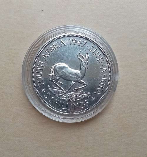 RARE 1947 SOUTH AFRICAN SILVER 5 SCHILLINGS COIN (ENCAPSULATED) AND COMES IN A BOX