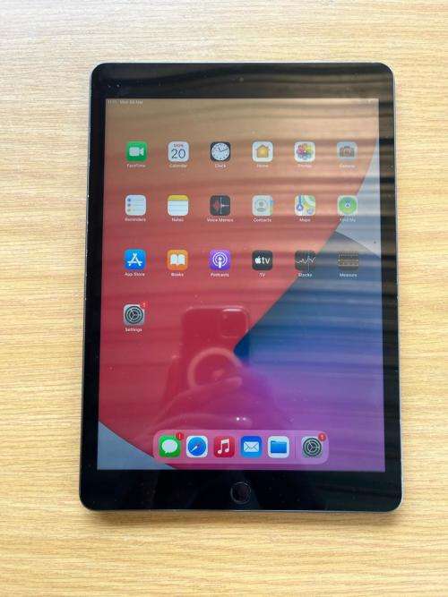 iPad 5th Generation 32GB - Space Grey | WIFI + SIM