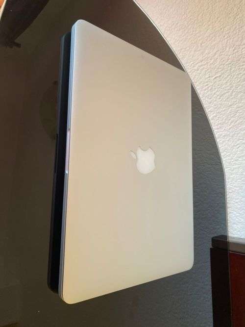 MacBook Pro (Retina, 13-inch, Early 2015)