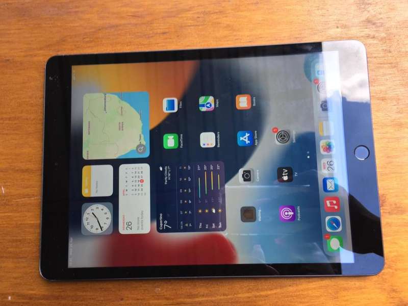 iPad 8th Generation 32GB - Space Grey | WIFI + SIM